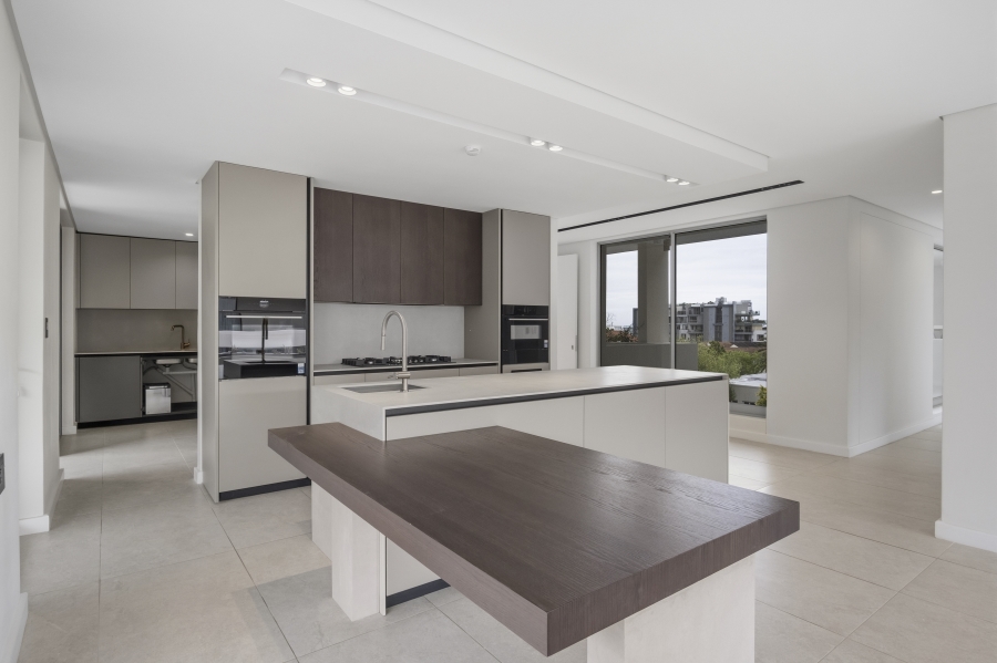 3 Bedroom Property for Sale in Fresnaye Western Cape